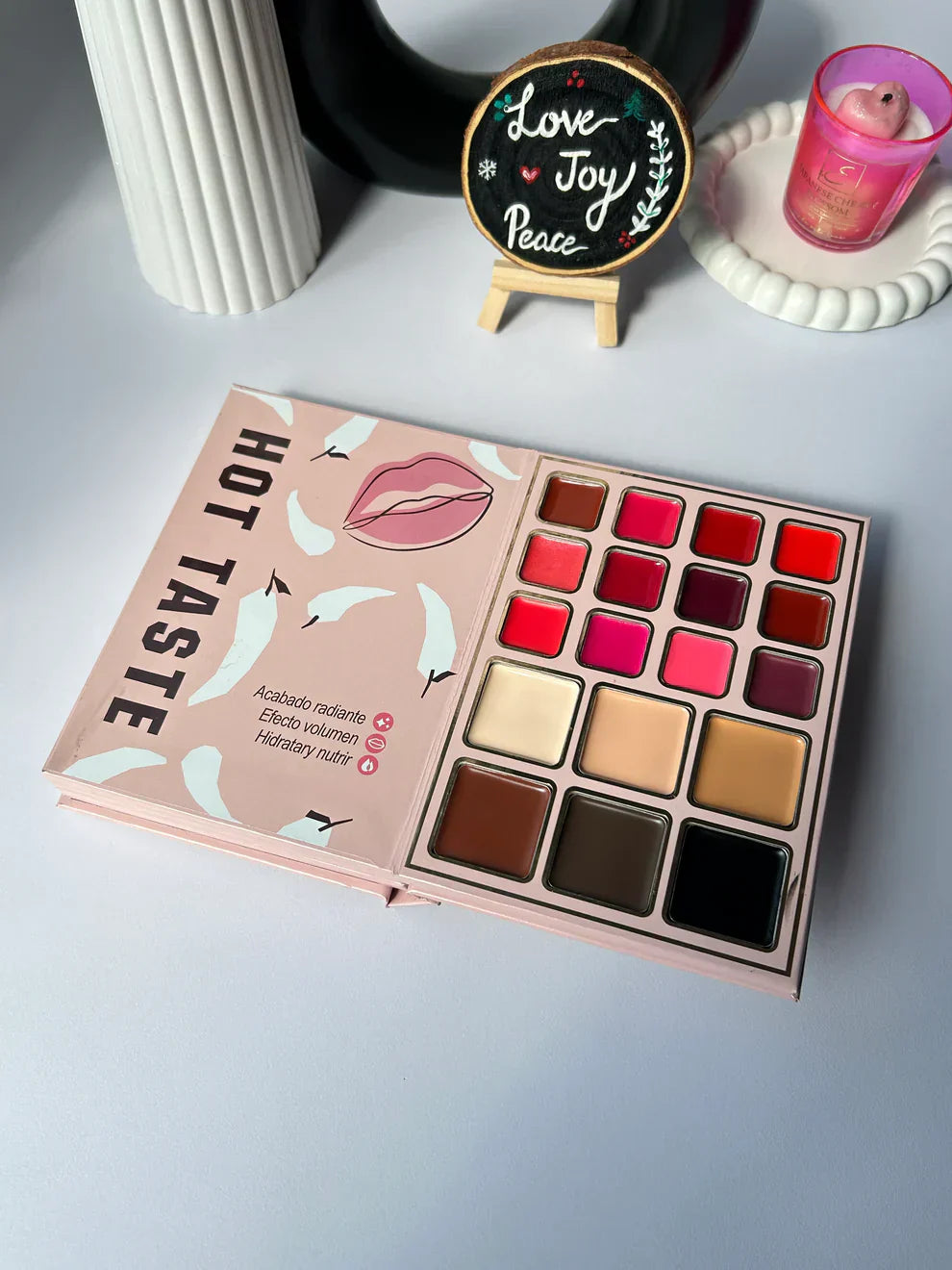 Fashion 5-in-1 Makeup Book Palette (BUY 1 GET 1 FREE)