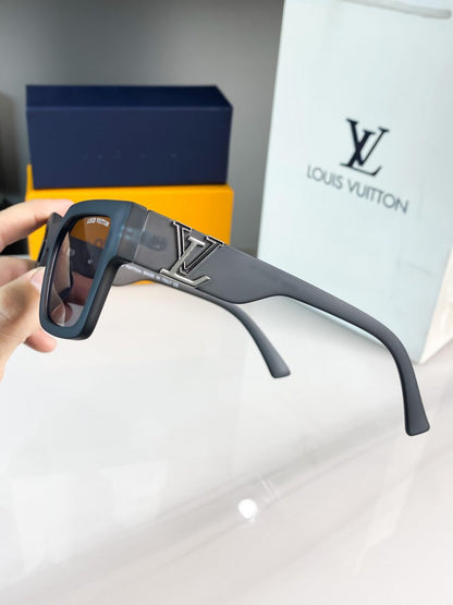 Premium LV Special Exclusive Stylish Black Sunglasses For Unisex