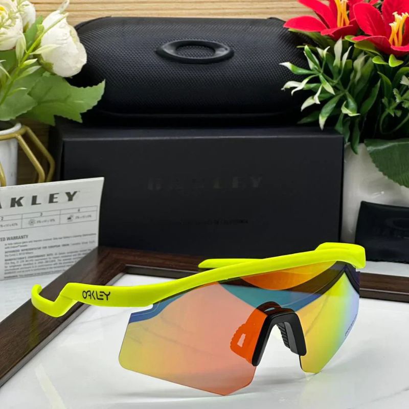 Cricketers Favourite Oakley Classic Hydra Sports Sunglasses 7 Shades Available (BUY 1 GET 1 FREE)